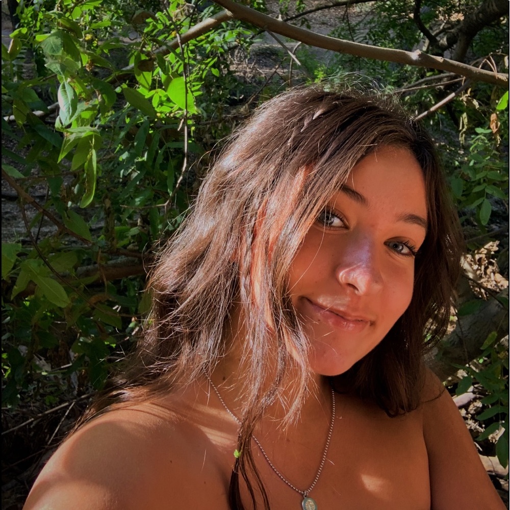 Meet your Posher, Kayla